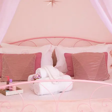 Tinmar Barbie House *
