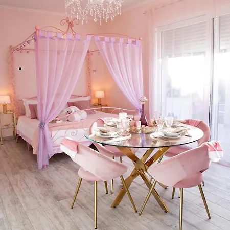 Holiday home Tinmar Barbie House Verona