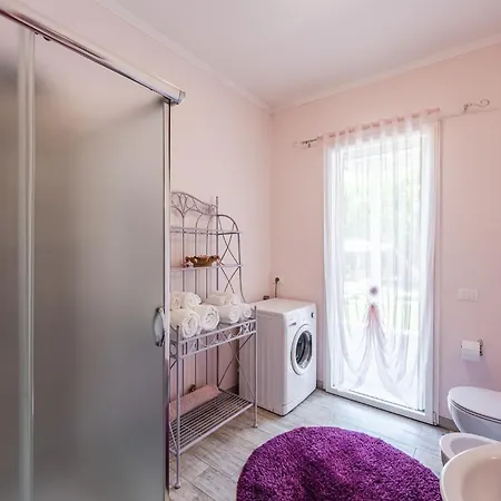 Daire Tinmar Barbie House Verona