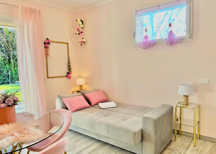 Tinmar Barbie House *